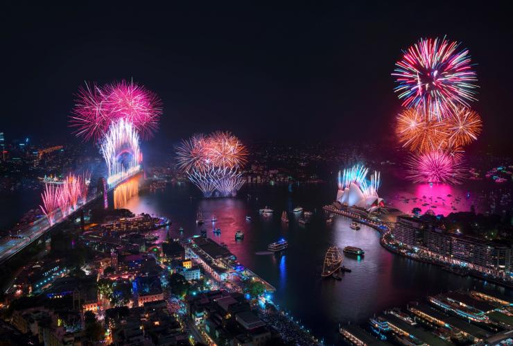 New Year's Eve, Sydney Harbour, NSW © Destination NSW New Year's Eve, Sydney Harbour, NSW © Destination NSW