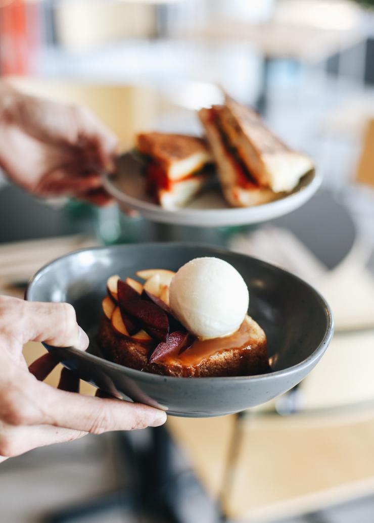 Dining meals being served at Grown in West End © Savannah van der Niet Dining meals being served at Grown in West End © Savannah van der Niet
