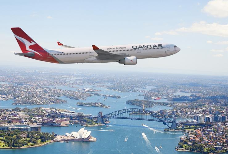 Qantas A330 over Sydney Harbour, Sydney, NSW © Qantas Qantas A330 over Sydney Harbour, Sydney, NSW © Qantas