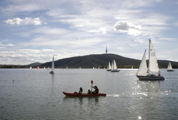 Lake Burley Griffin, Canberra, ACT © VisitCanberra Lake Burley Griffin, Canberra, ACT © VisitCanberra