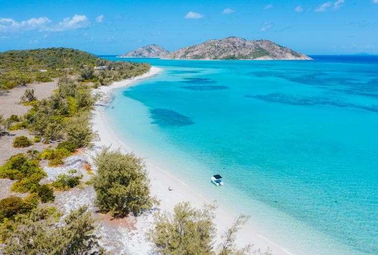 Casuarina Beach, Lizard Island, QLD © Tourism Australia Casuarina Beach, Lizard Island, QLD © Tourism Australia