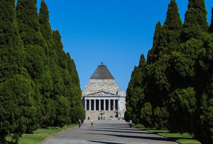 Shrine of Remembrance, Melbourne, VIC © Roberto Seba Shrine of Remembrance, Melbourne, VIC © Roberto Seba