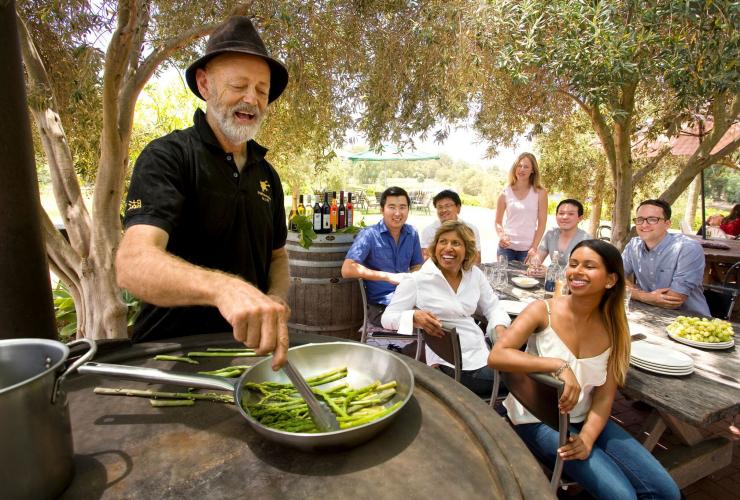 Asparagus masterclass and wine pairing lunch at Edgecombe Brothers Winery in Swan Valley © Tourism Western Australia Asparagus masterclass and wine pairing lunch at Edgecombe Brothers Winery in Swan Valley © Tourism Western Australia