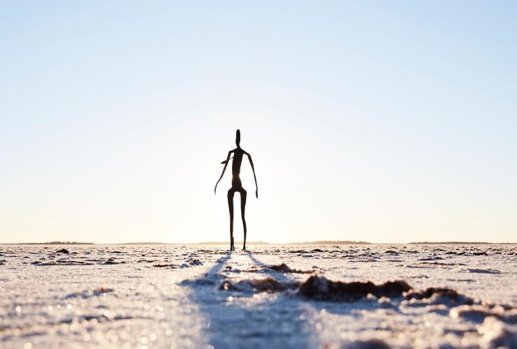 Antony Gormley sculpture on Lake Ballard © Tourism Western Australia Antony Gormley sculpture on Lake Ballard © Tourism Western Australia