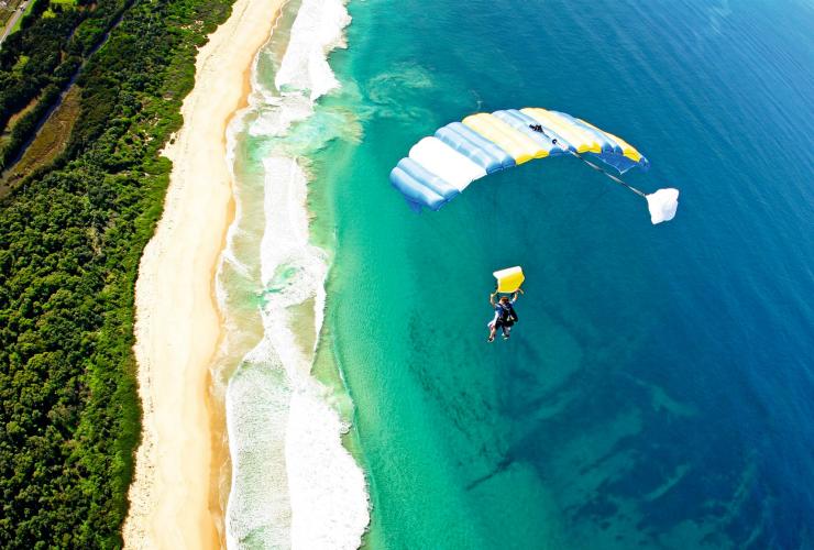 Skydiving at Cairns, Queensland © Tourism and Events Queensland Skydiving at Cairns, Queensland © Tourism and Events Queensland