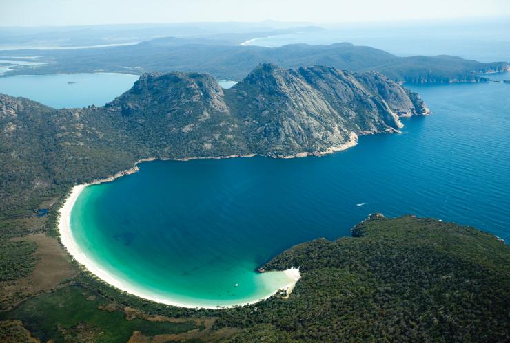 Wineglass Bay, Freycinet National Park, Tasmania © Tourism Tasmania/Chris Bray Photography