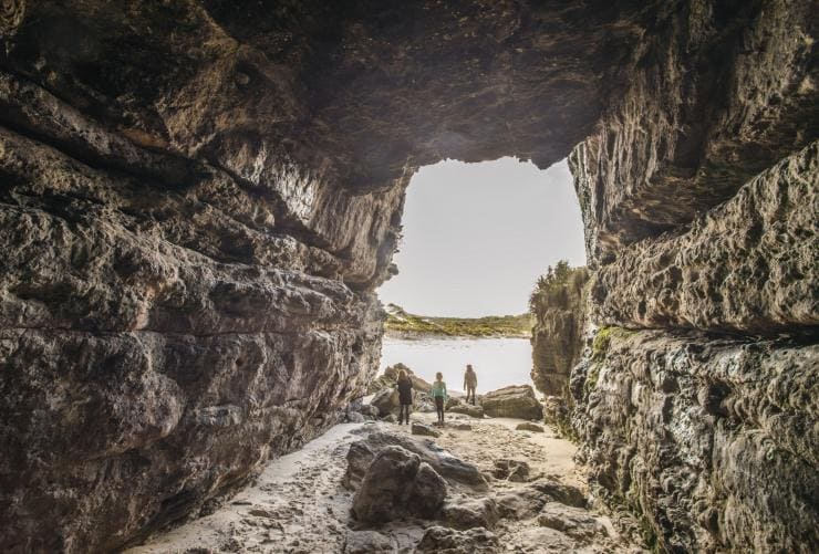 Caves Beach, Jervis Bay, NSW © Dee Kramer